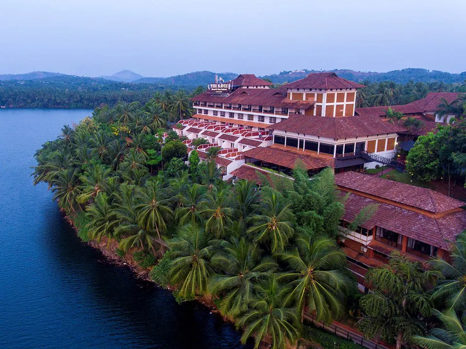 The Raviz Kadavu